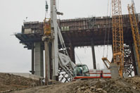 operating engineers and large cranes